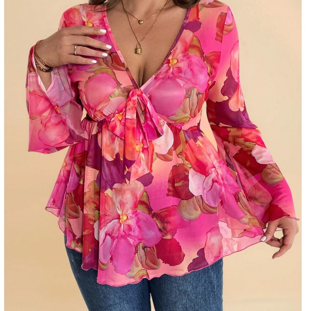 Plus Floral Print V neck Front Tie Flared Long sleeve Top - Picture 4 of 6